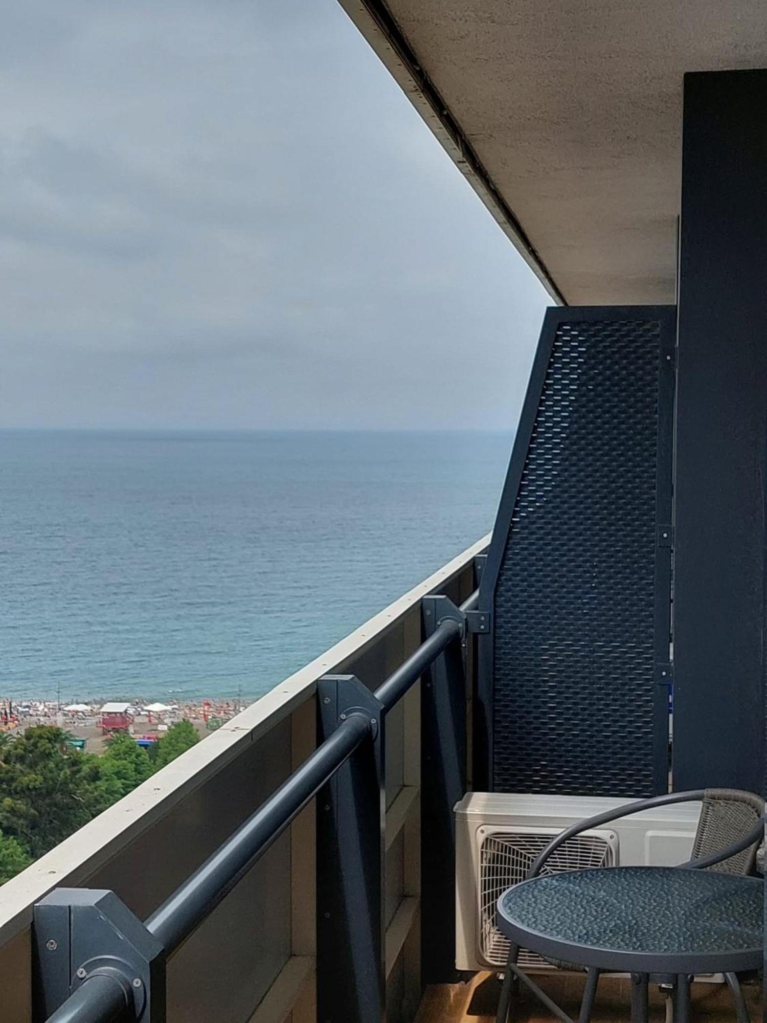 Apart-Hotel Orbi City Μπατούμι Εξωτερικό φωτογραφία